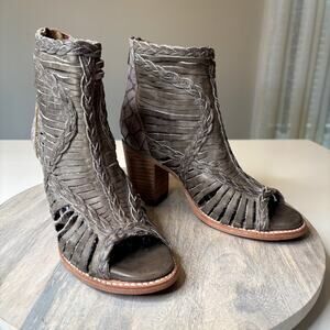 Freebird by Steven Bela Boots Gray Leather Snakeskin Peep Toe Ankle Booties Sz 9